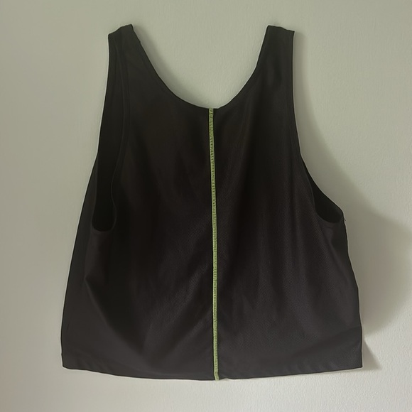 Nike Air Black Athletic tank - Picture 2 of 2